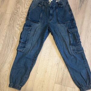 Forever 21 “The Jogger” Jeans